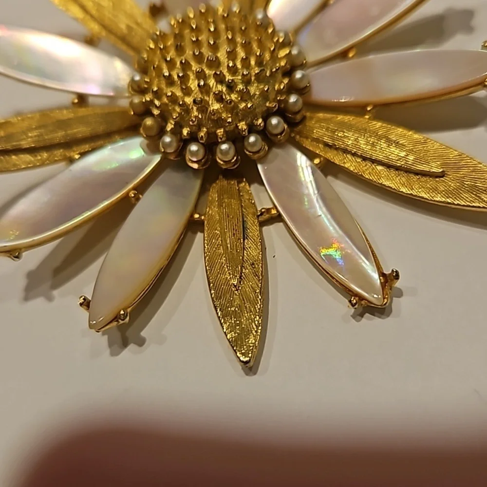 MANDLE Sunflower w/ Mother of Pearl & Faux Pearls on Goldtone Brooch